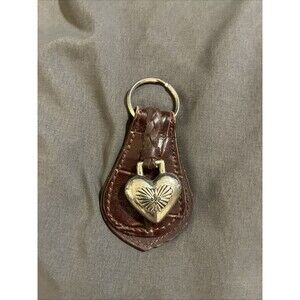 VTG Brighton Key Fob Key Ring Brown Leather Silver Tone Heart